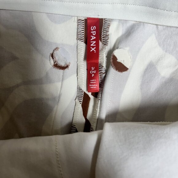 Spanx High Waisted Zebra Print Shorts Size Small - Picture 3 of 7